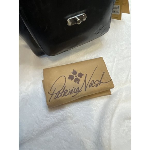 Patricia Nash Leather Leandra Flap Natural and Black Crossbody Handbag Purse - Picture 9 of 12